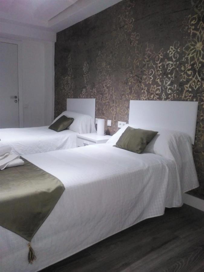 Ontinyent Rooms ภายนอก รูปภาพ