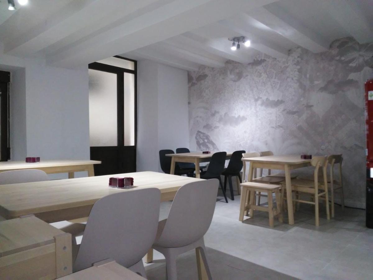 Ontinyent Rooms ภายนอก รูปภาพ